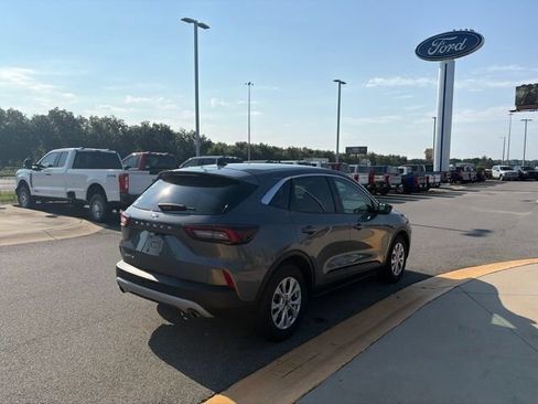 Used 2023 Ford Escape Active FWD image 5