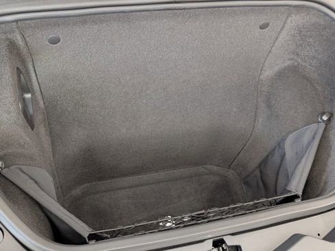 Used 2025 Chevrolet Corvette Stingray Premium Cpe w/ Z51 Performance Package image 19