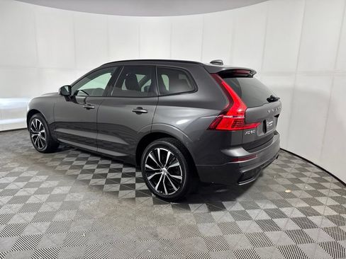 Used 2023 Volvo XC60 B5 Plus AWD/4WD image 3