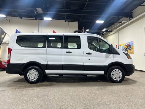 Used 2019 Ford Transit 150 XL image 7