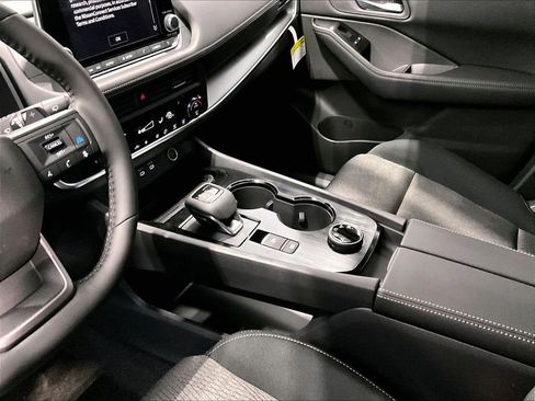 New 2026 Nissan Rogue SV w/ Cold Weather Package AWD/4WD image 8