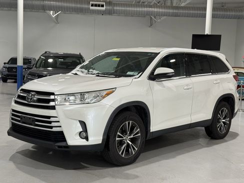 Used 2019 Toyota Highlander Plus image 13