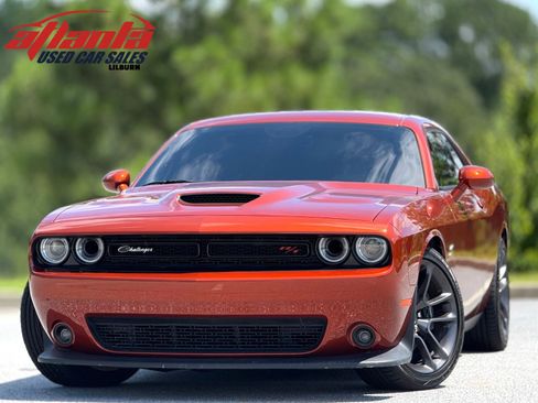 Used 2022 Dodge Challenger R/T Scat Pack image 1
