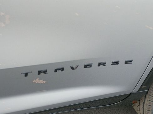 New 2026 Chevrolet Traverse RS image 18