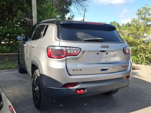 Used 2019 Jeep Compass Trailhawk AWD/4WD image 10