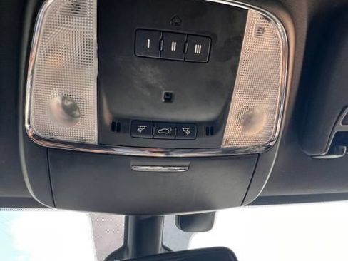 Used 2022 Jeep Grand Cherokee Laredo X RWD image 21