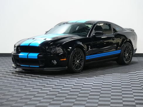 Used 2013 Ford Mustang Shelby GT500 image 3