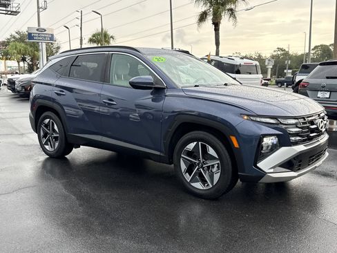Used 2025 Hyundai Tucson SEL FWD image 2