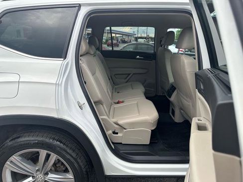 Used 2018 Volkswagen Atlas SE FWD image 17
