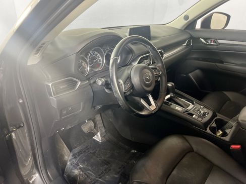 Used 2017 MAZDA CX-5 Touring w/ Preferred Equipment Package image 9