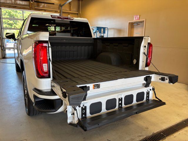 Used 2023 GMC Sierra 1500 Denali w/ Denali Reserve Package AWD/4WD image 25