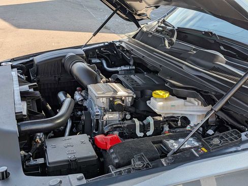 New 2026 RAM 1500 Laramie AWD/4WD image 27