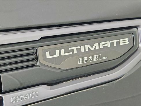 Used 2023 GMC Sierra 1500 Denali Ultimate AWD/4WD image 38