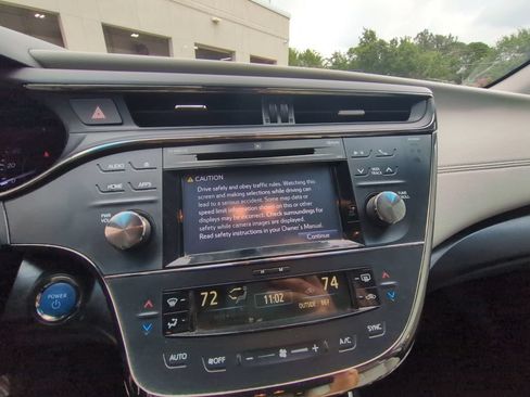 Used 2017 Toyota Avalon Limited w/ Carpet Mat Package FWD image 6