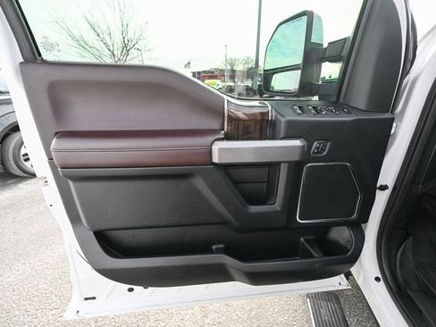 Used 2017 Ford F250 Platinum w/ Platinum Ultimate Package image 20