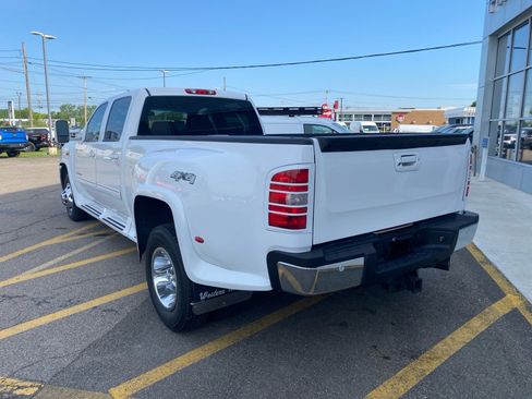 Used 2011 Chevrolet Silverado 3500 LTZ w/ LTZ Plus Package AWD/4WD image 3