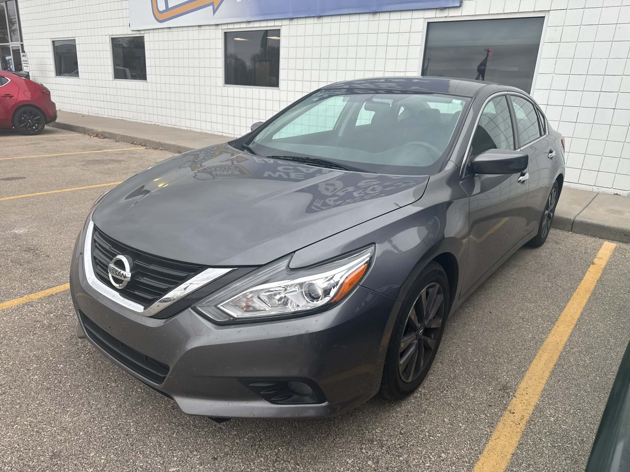 Used 2017 Nissan Altima 2.5 SV FWD image 2