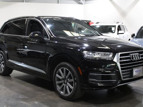 Used 2017 Audi Q7 3.0T Premium Plus w/ Premium Plus Package AWD/4WD image 4