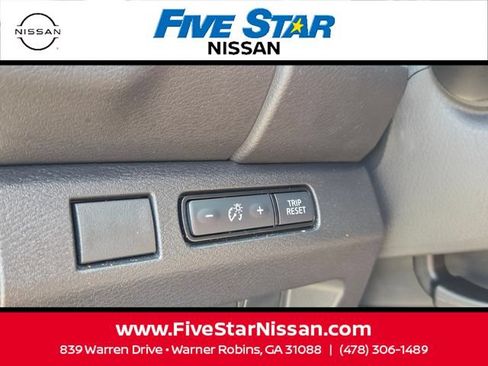 Used 2025 Nissan Frontier SV RWD image 26