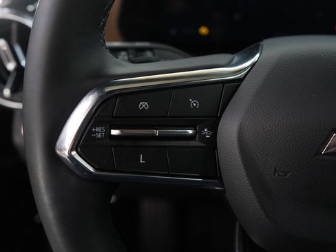 Used 2025 Chevrolet Equinox ACTIV image 16