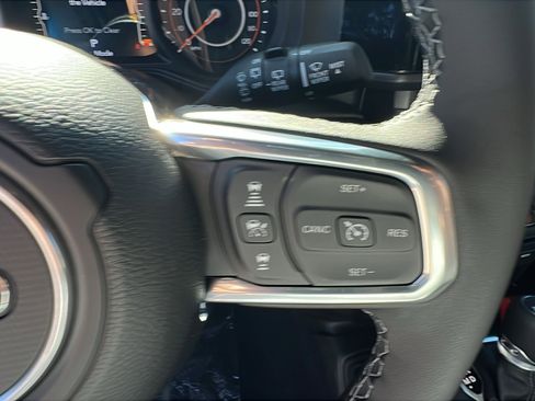 New 2026 Jeep Wrangler Unlimited Sahara AWD/4WD image 25