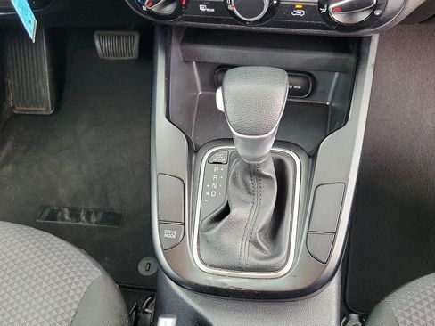 Used 2024 Kia Soul LX w/ Option Group 015 FWD image 17