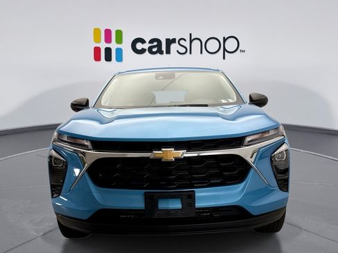 Used 2025 Chevrolet Trax LS w/ Driver Confidence Package FWD image 8