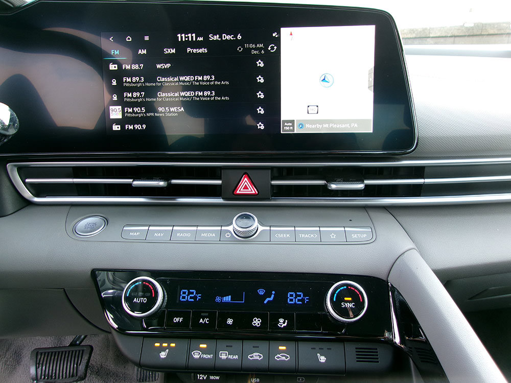 Used 2025 Hyundai Elantra SEL FWD image 15
