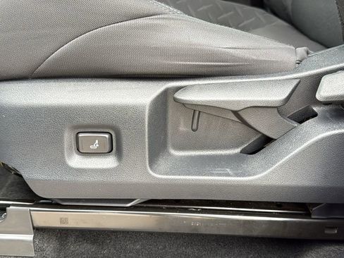 Certified 2025 Toyota Tacoma SR image 11