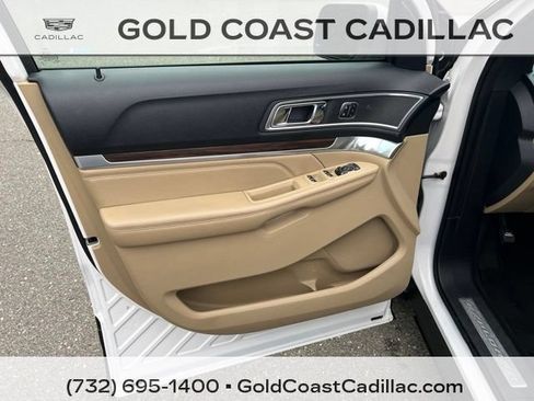 Used 2017 Ford Explorer Limited w/ Equipment Group 301A AWD/4WD image 17