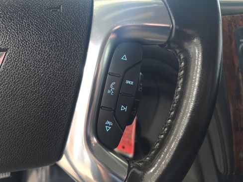 Used 2014 Chevrolet Traverse LT w/ All-Star Edition AWD/4WD image 16