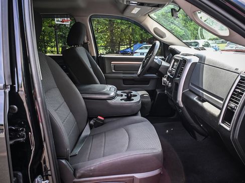 Used 2019 RAM 1500 Warlock AWD/4WD image 18