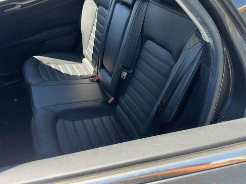 Used 2017 Ford Fusion Energi SE FWD image 12