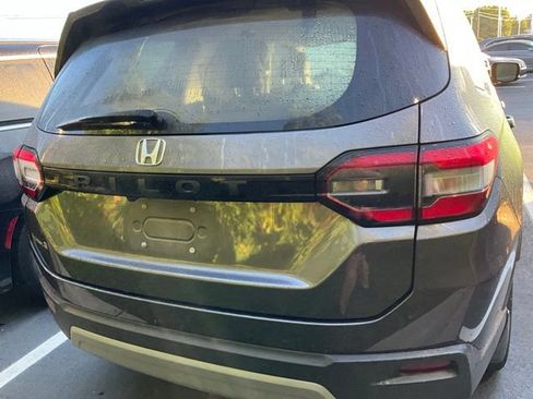 Used 2023 Honda Pilot EX-L image 7
