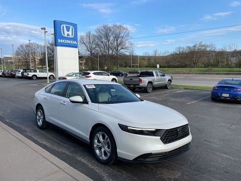 New 2026 Honda Accord LX image 5