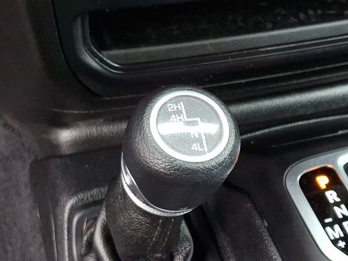 Used 2018 Jeep Wrangler Unlimited Sport S AWD/4WD image 24