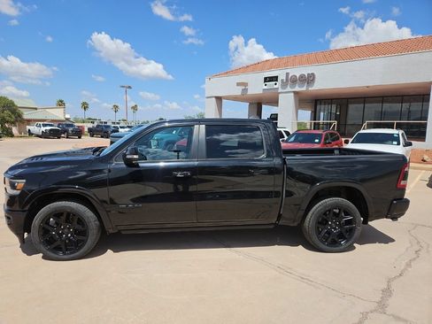 Used 2020 RAM 1500 Laramie AWD/4WD image 2