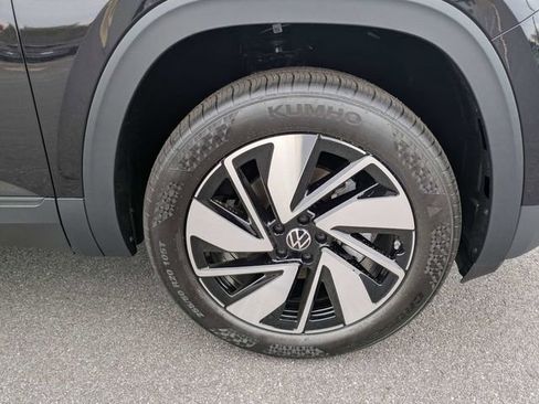 New 2026 Volkswagen Atlas SE FWD image 11