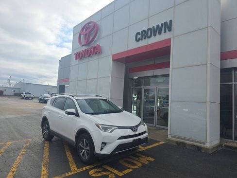 Used 2016 Toyota RAV4 XLE image 1