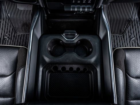 Used 2024 RAM 1500 Laramie image 28