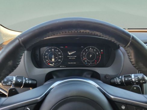 Used 2020 Jaguar F-PACE Prestige image 15
