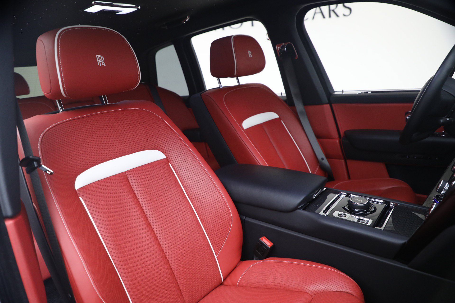 Certified 2021 Rolls-Royce Cullinan Black Badge AWD/4WD image 20