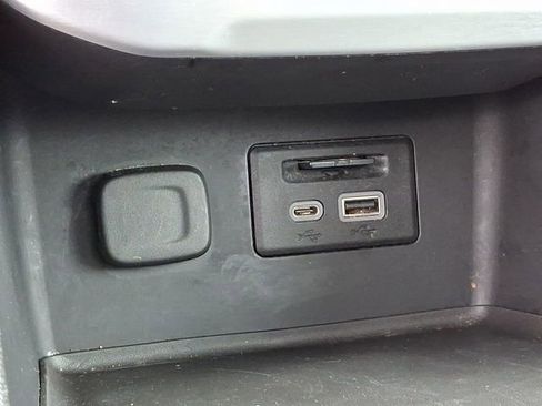 Used 2020 GMC Acadia SLT w/ LPO, Floor Liner Package image 28