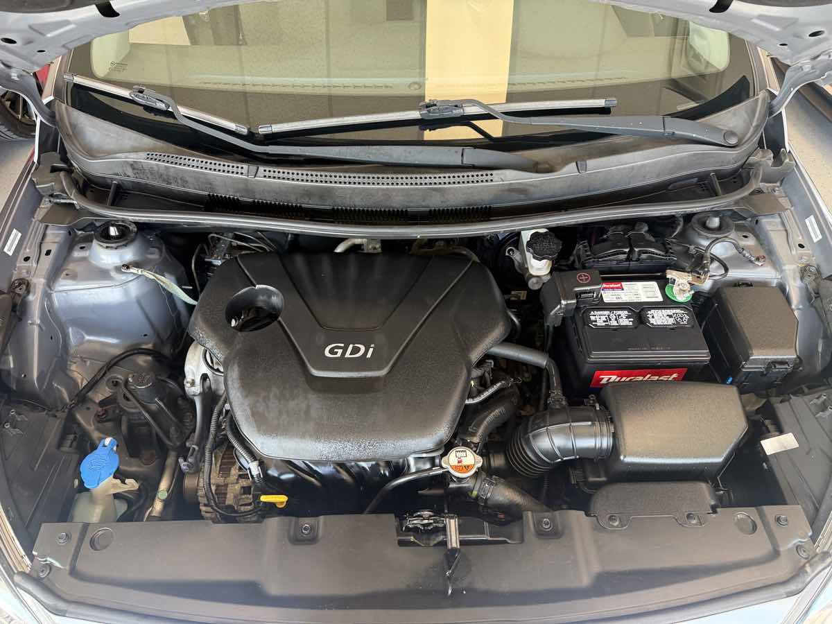 Used 2013 Hyundai Accent GLS FWD image 26