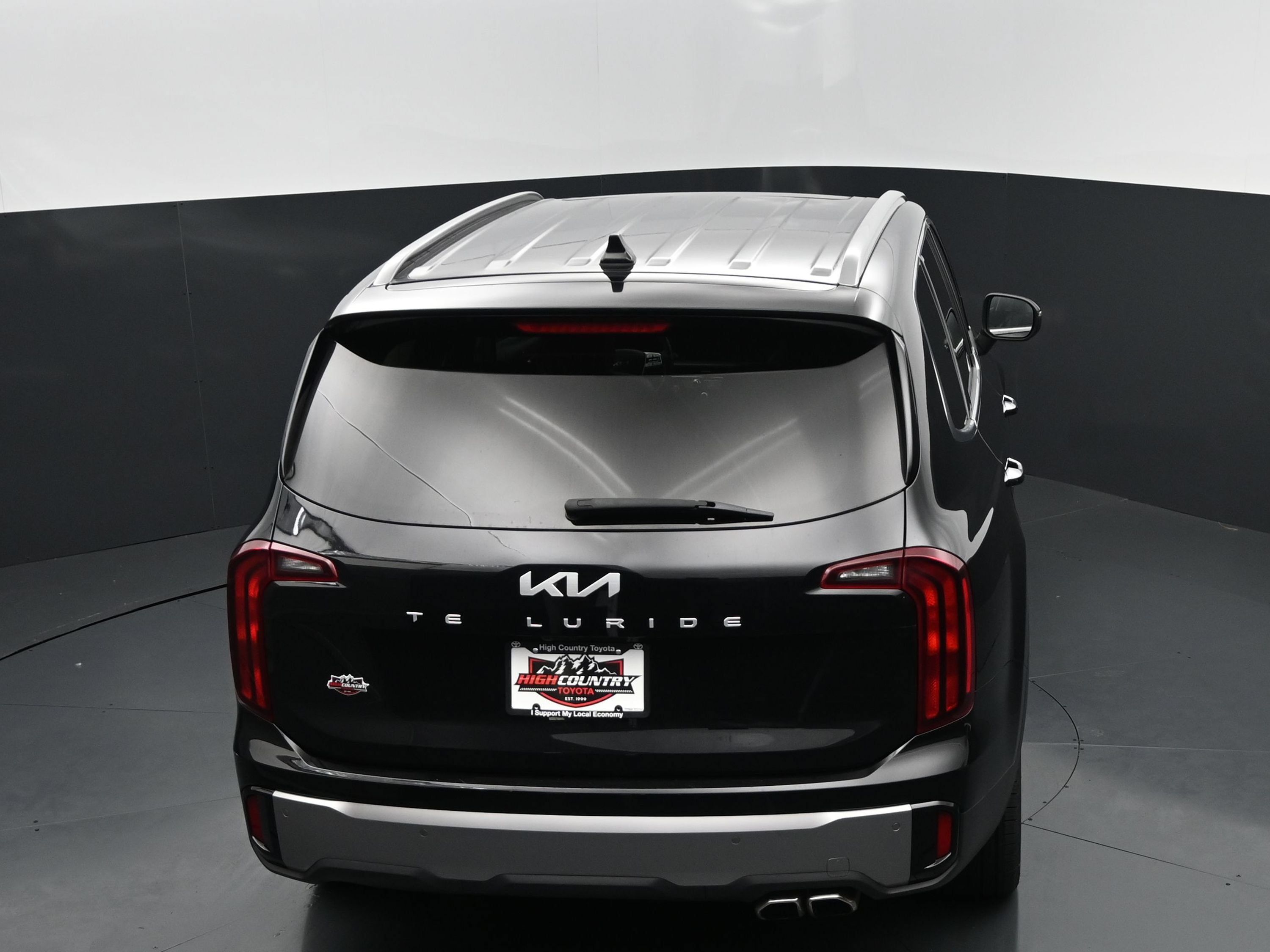 Used 2025 Kia Telluride S FWD image 31