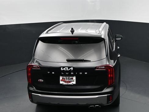 Used 2025 Kia Telluride S FWD image 31