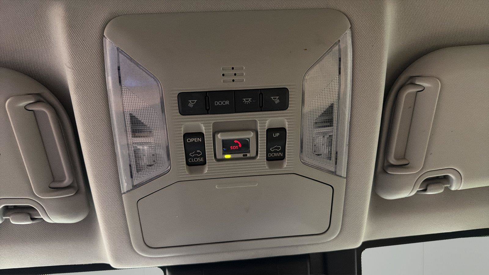 Used 2022 Toyota RAV4 XLE w/ Convenience Package AWD/4WD image 21