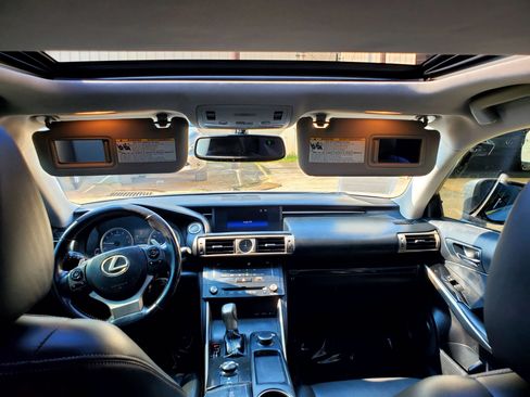 Used 2016 Lexus IS 200t RWD image 2