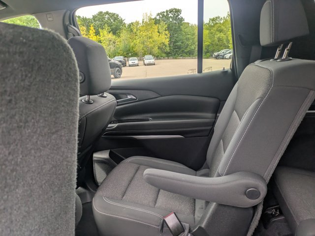 Used 2024 Chevrolet Traverse LT AWD/4WD image 17