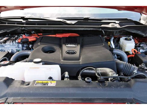 Used 2025 Toyota Sequoia Platinum image 30